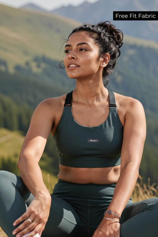 Adjustable Straps Sports Bra in Jungle Green 2.O