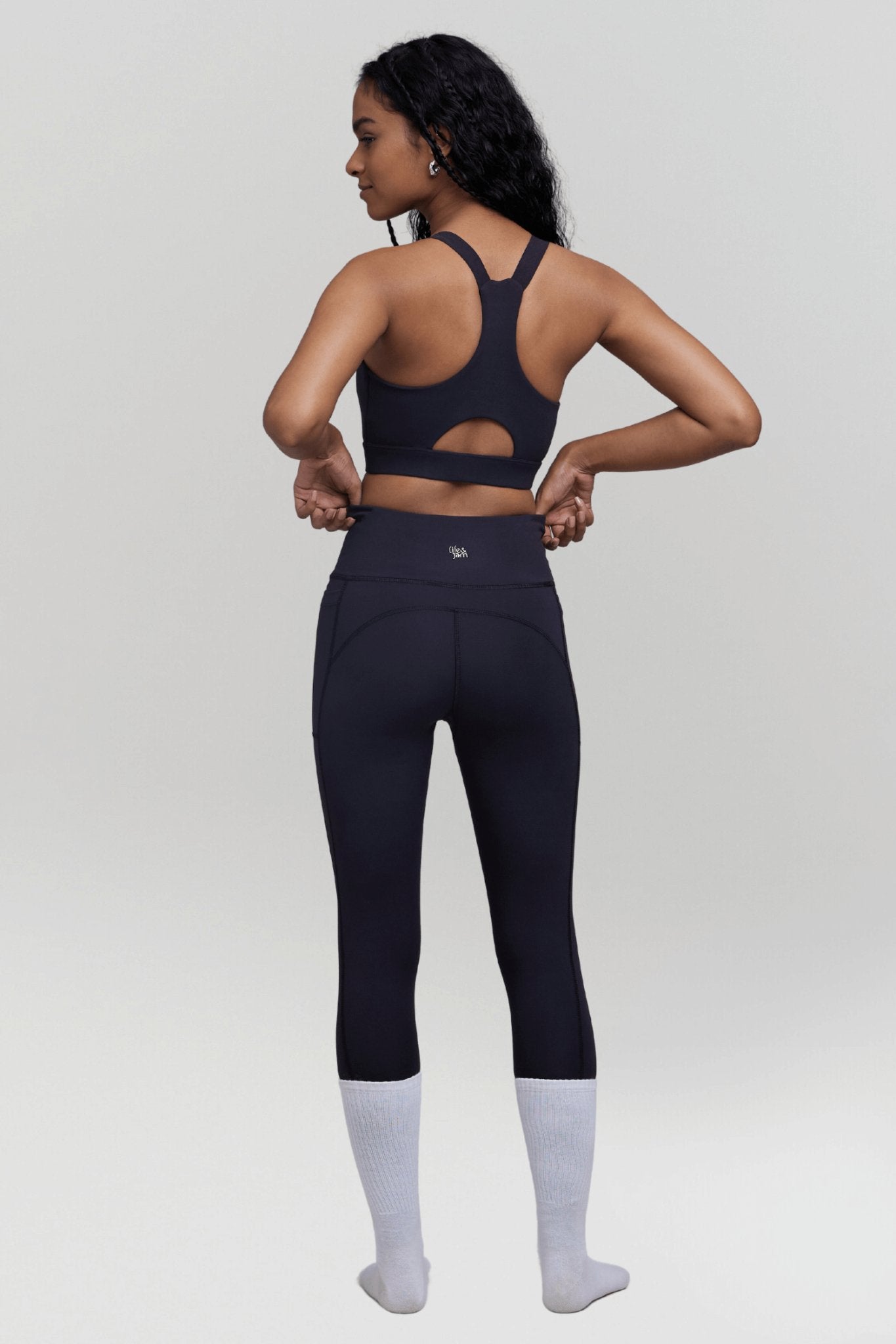 Adjustable Straps Sports Bra + Leggings in Charcoal - Life & Jam